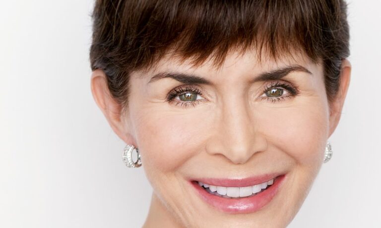 Kim Weeks